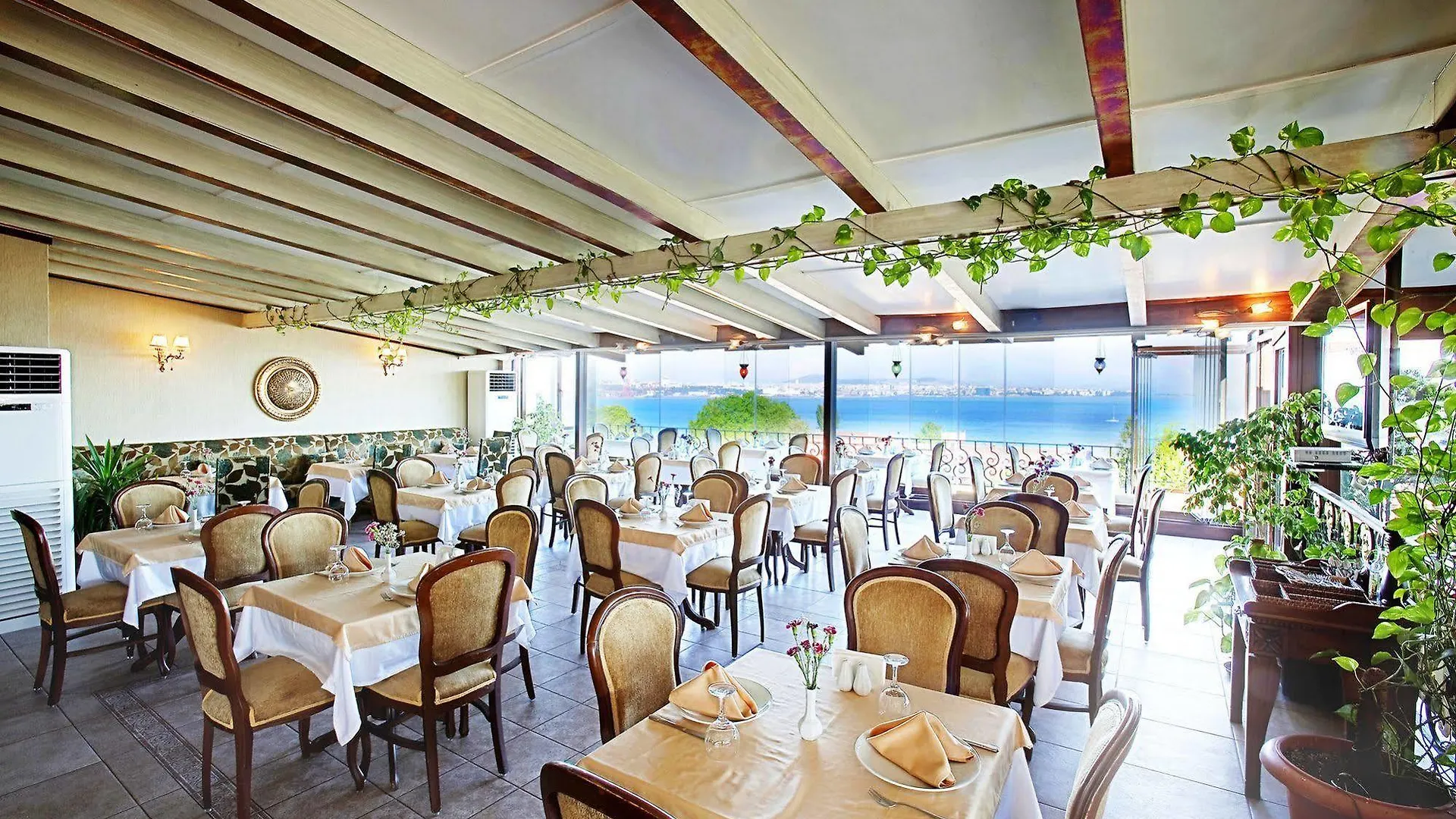 ****  Triton Hotel Istanbul Turkey